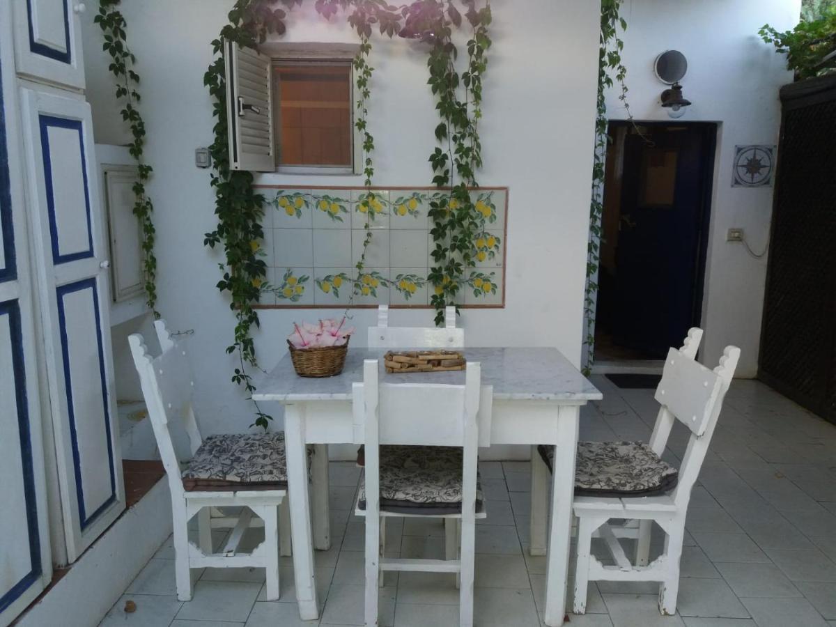 Con I Piedi Nell'Acqua Apartment Stromboli Exterior photo